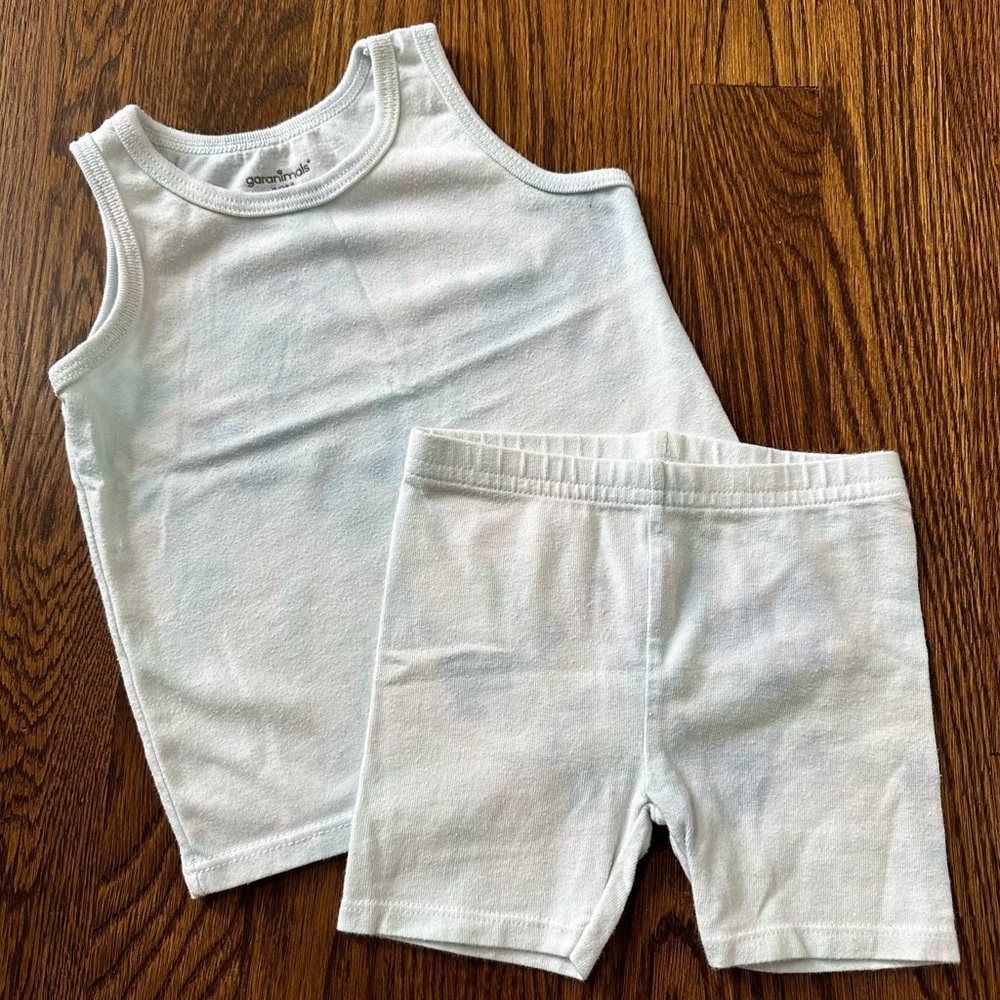Garanimals light blue tie dye outfit, size 18M